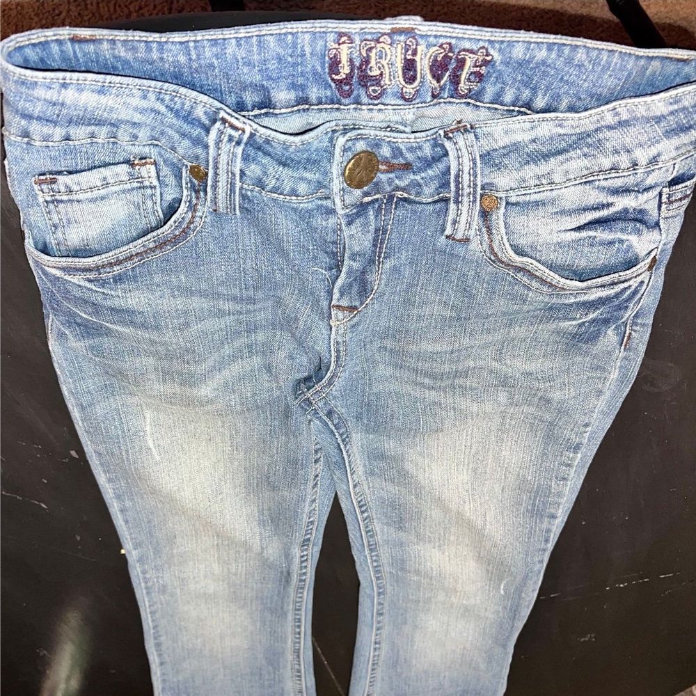 Truce Distressed and Detailed Stretched Blue Jeans